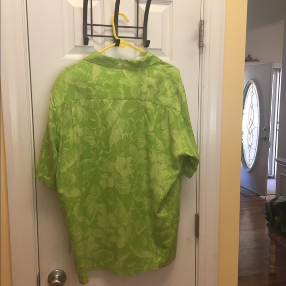 Beautiful lime color men’s shirt - Picture 2 of 3